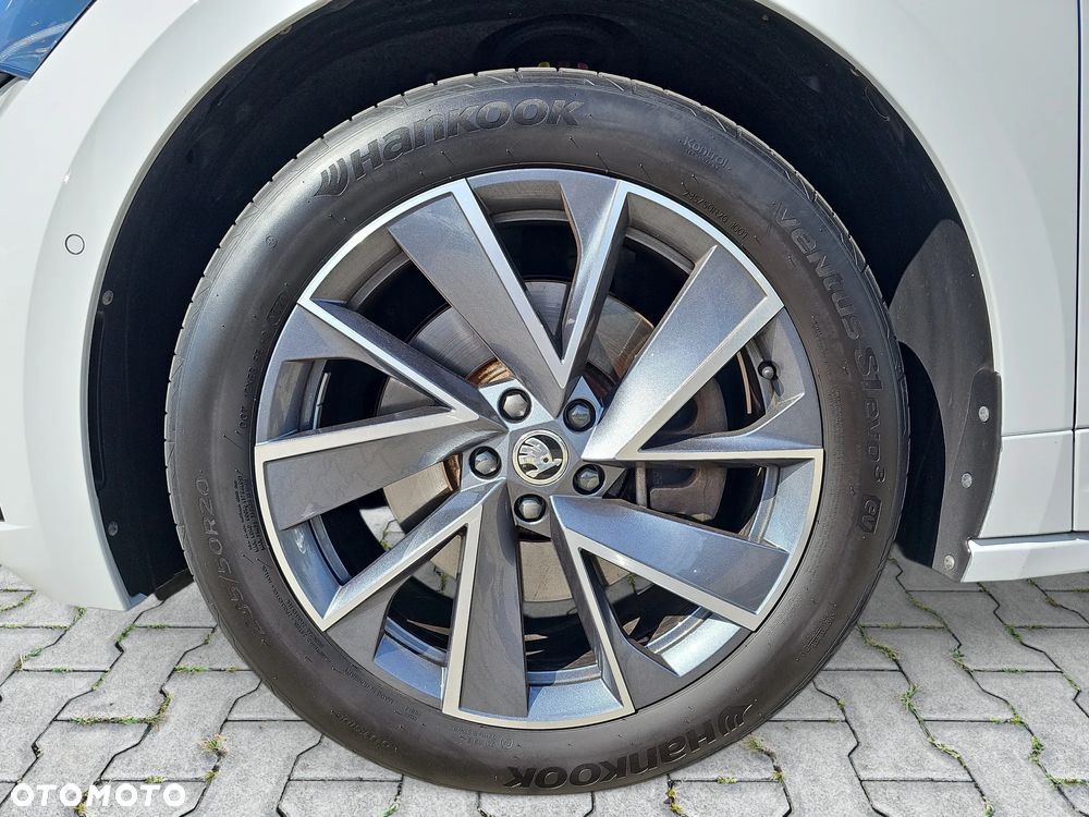 Skoda Enyaq 80x 82kWh Sportline Maxx - 14