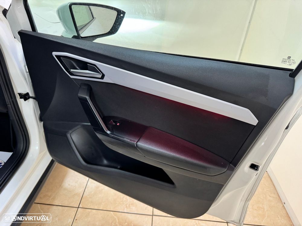 SEAT Arona 1.0 TSI FR - 47