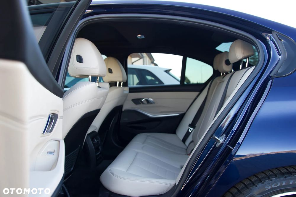 BMW Seria 3 - 11