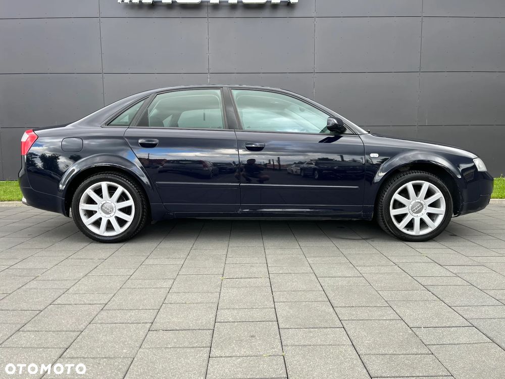 Audi A4 Limousine - 2