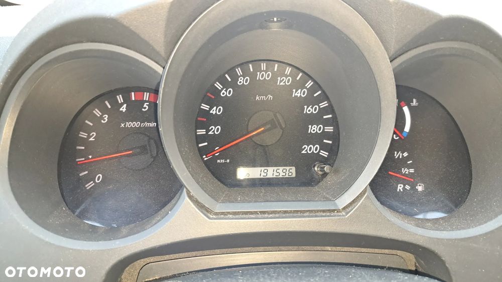 Toyota Hilux 3.0 D-4D Sol - 8