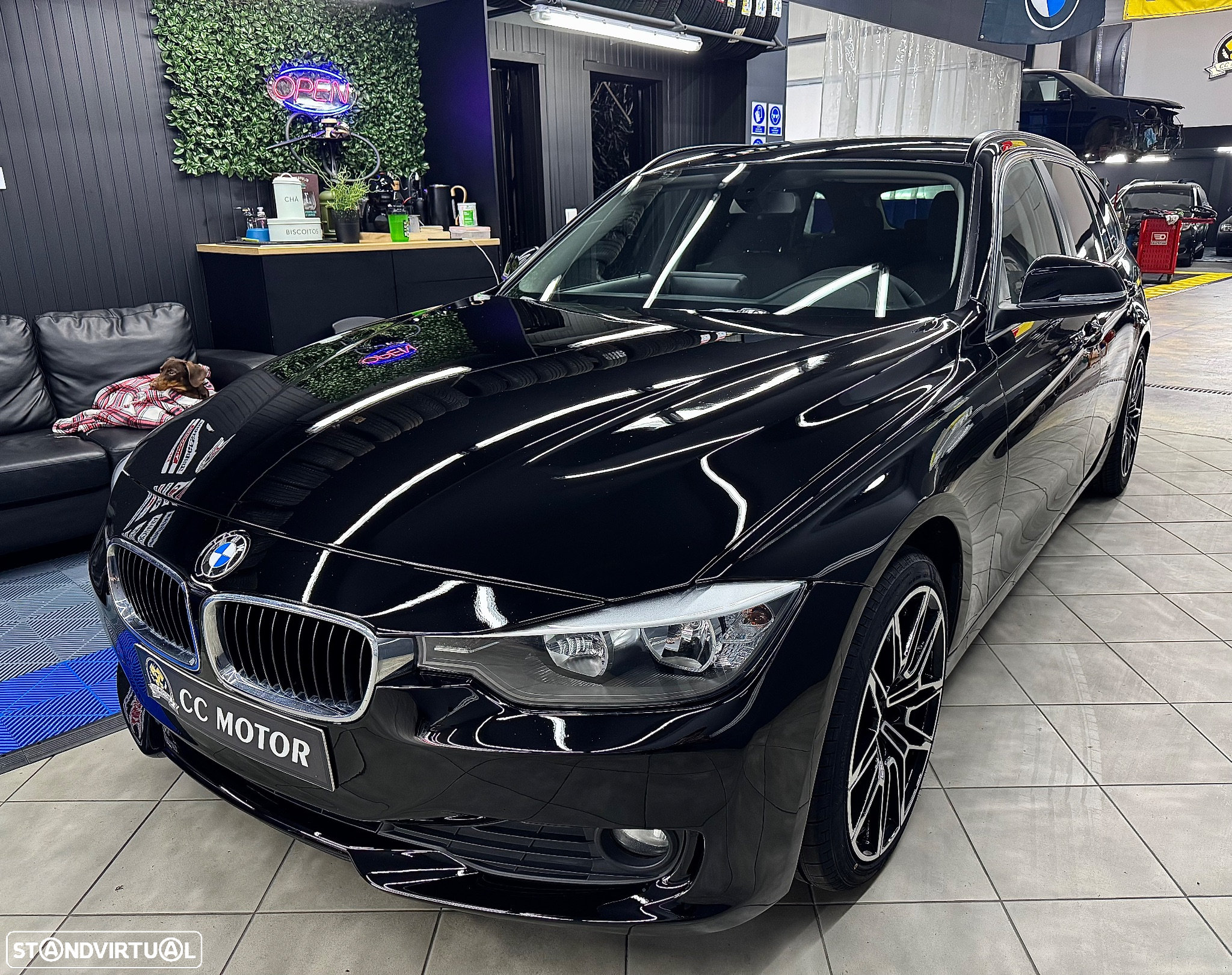 BMW 318 d Touring Auto Line Modern - 2