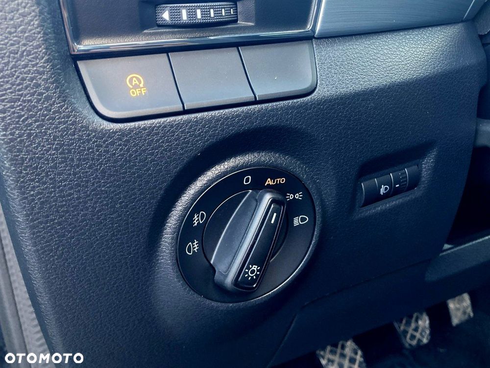 Skoda Fabia 1.0 TSI Active - 26