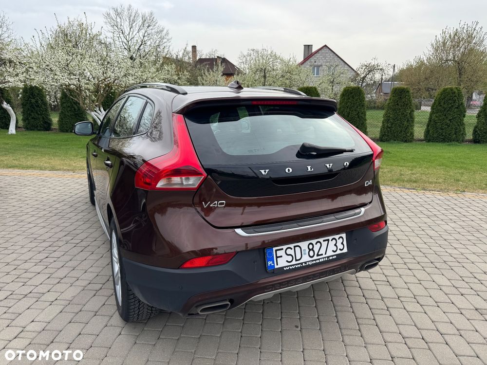 Volvo V40 Cross Country - 3