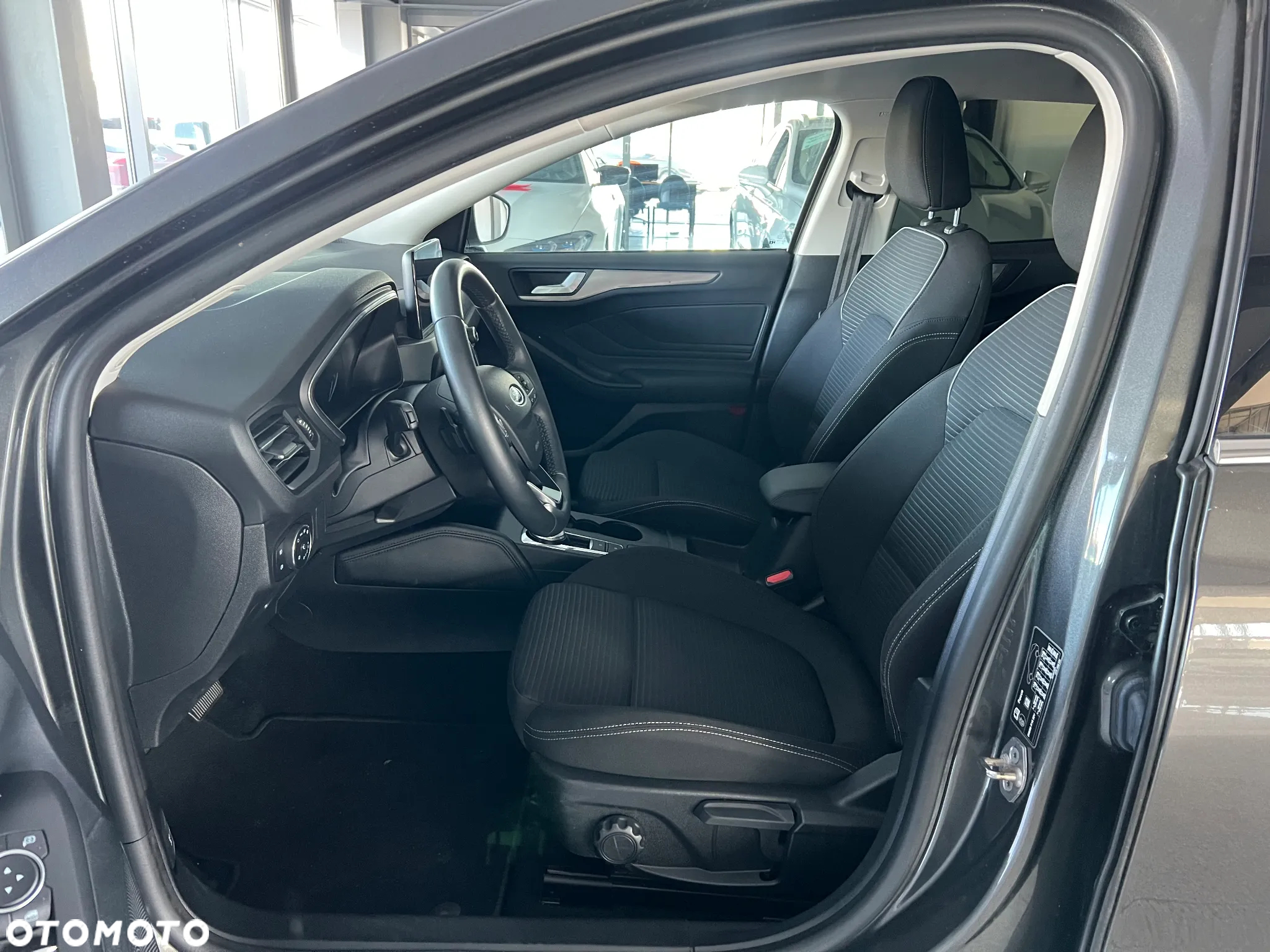 Ford Focus 1.0 EcoBoost Titanium - 21