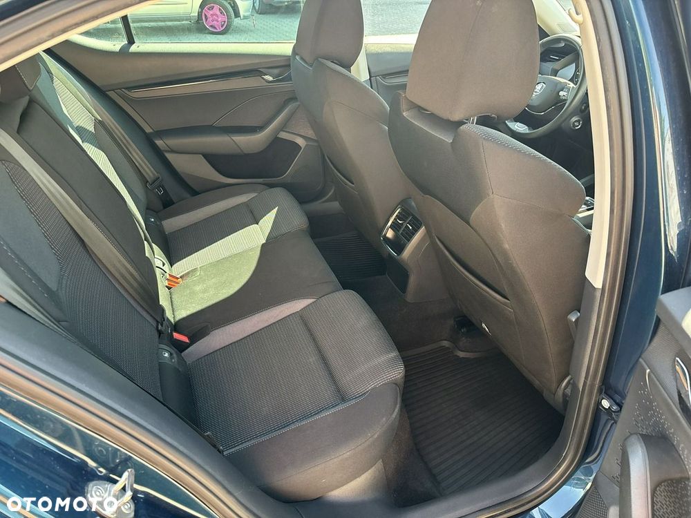 Skoda Octavia 1.5 TSI e-Tec Ambition DSG - 17