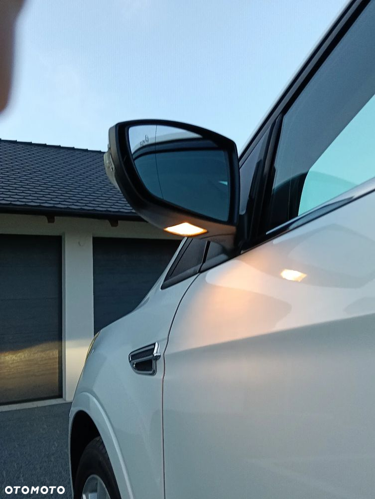 Ford Kuga 2.0 TDCi 4WD Titanium Plus - 25