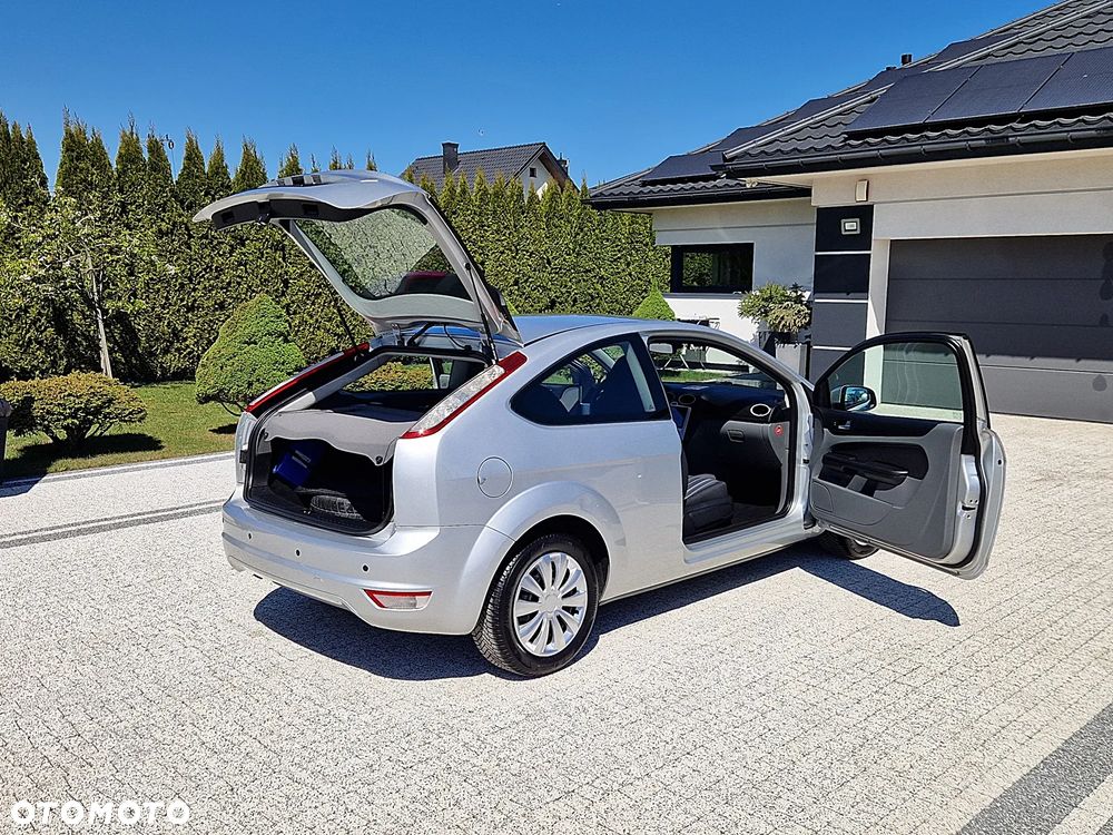 Ford Focus 1.6 16V Connect - 10