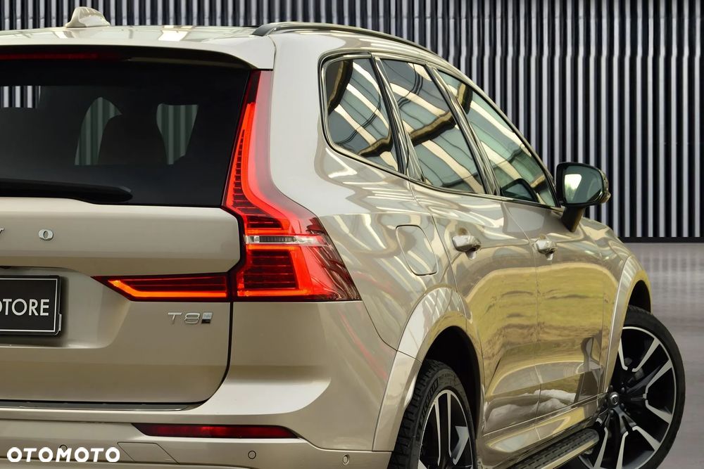 Volvo XC 60 T8 Plug-In Hybrid AWD Ultimate Dark - 10