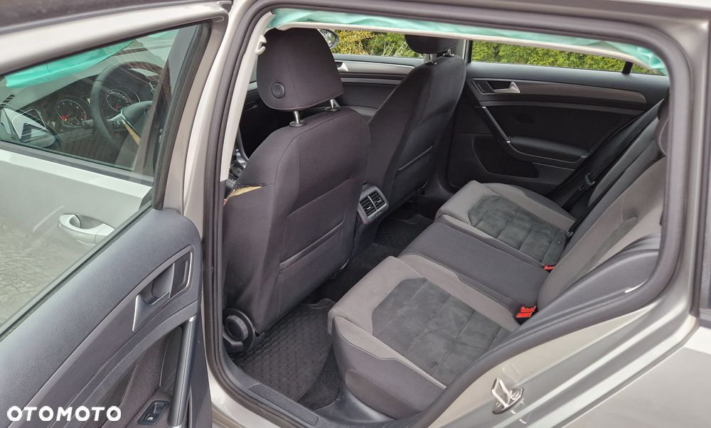 Volkswagen Golf 1.5 TSI BMT Evo Comfortline DSG - 23