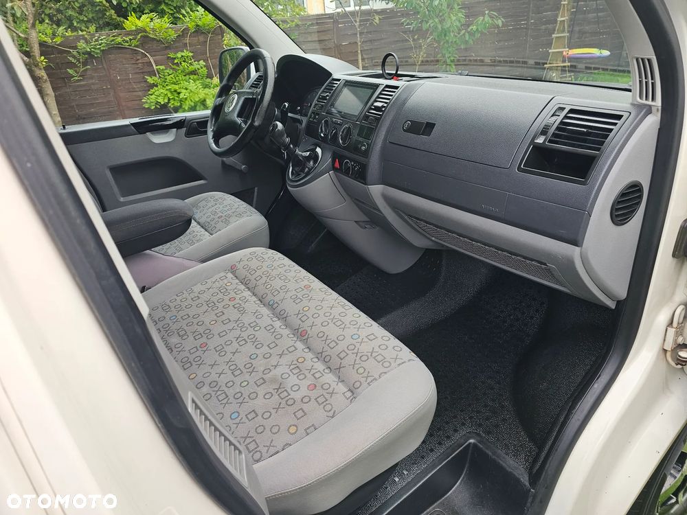 Volkswagen Transporter Shuttle Lang - 6