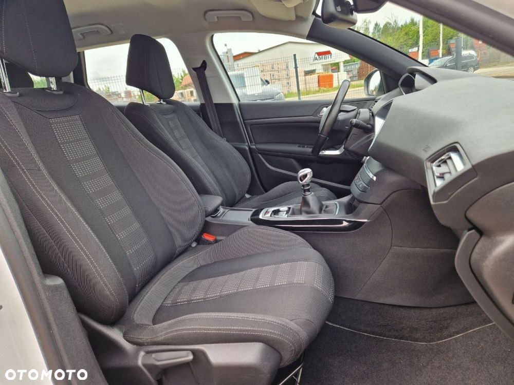 Peugeot 308 BlueHDi 120 Stop & Start Allure - 21