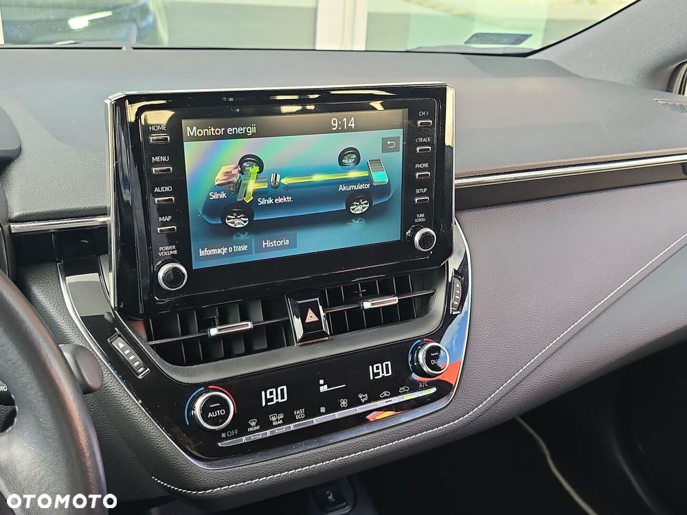Toyota Corolla 1.8 Hybrid Comfort - 21