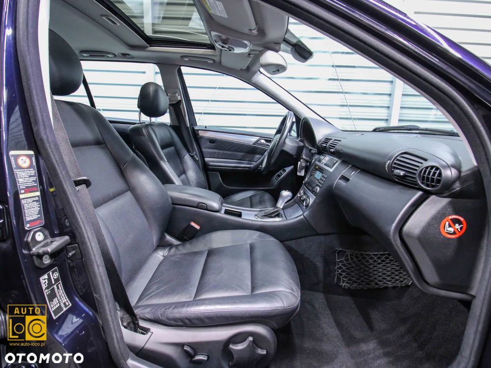 Mercedes-Benz Klasa C 200 T Kompressor Automatik Avantgarde Sport Edition - 9