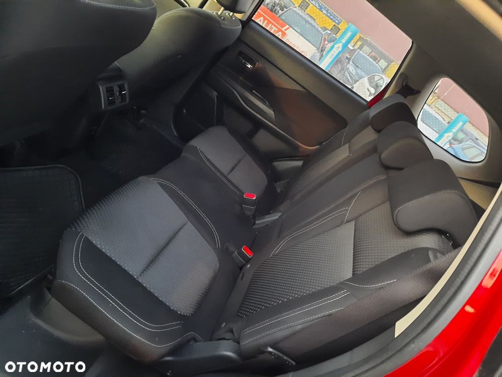 Mitsubishi Outlander 2.0 Intense Comfort 4WD CVT - 18