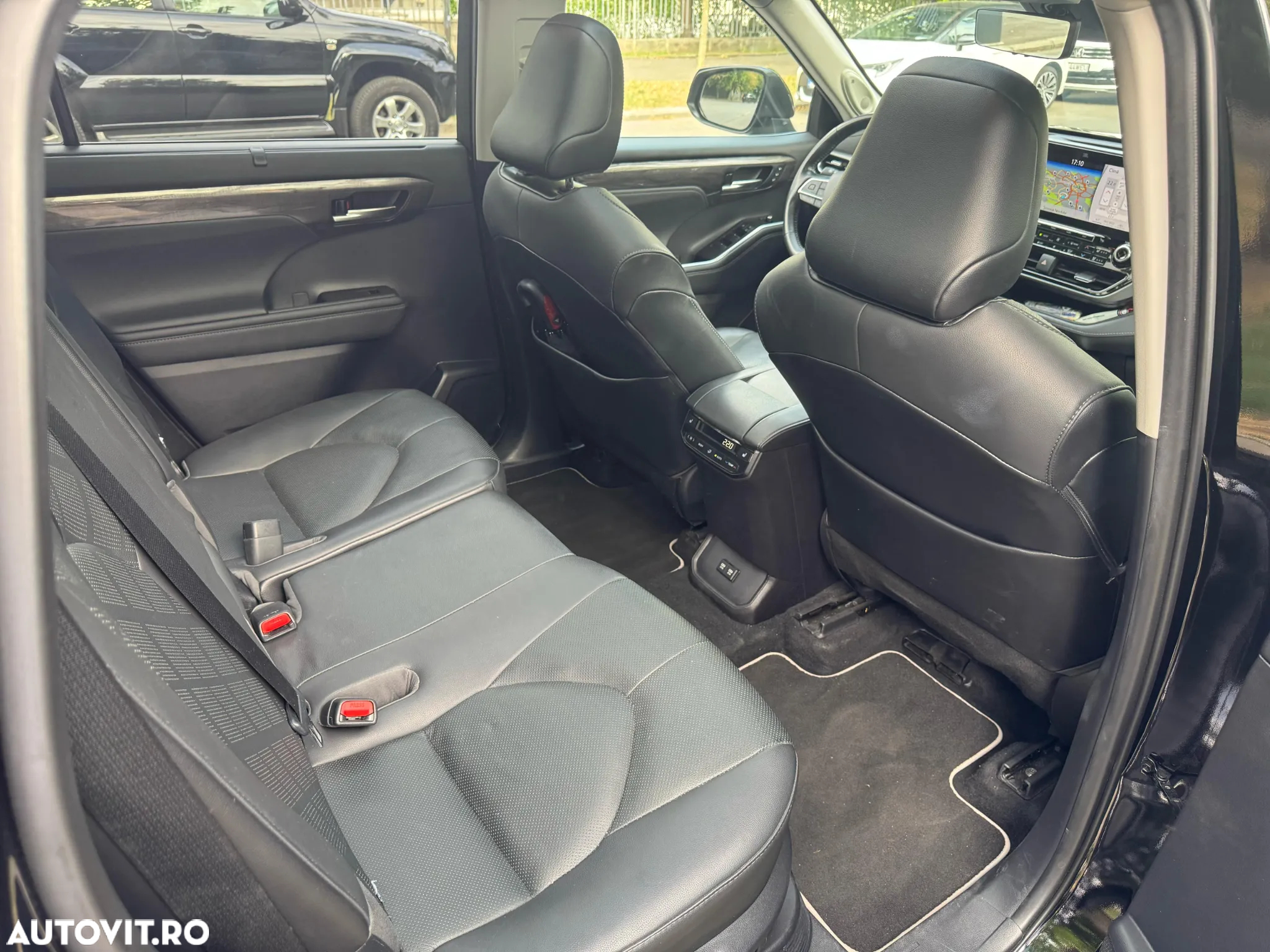 Toyota Highlander 2.5 L Hybrid Dynamic Force 248CP Luxury Metallic - 11