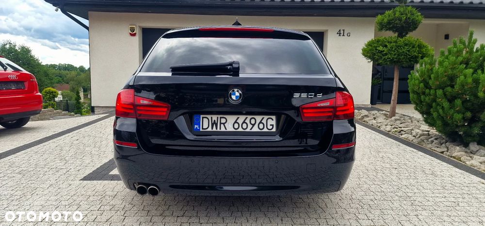 BMW Seria 5 520d Luxury Line - 13
