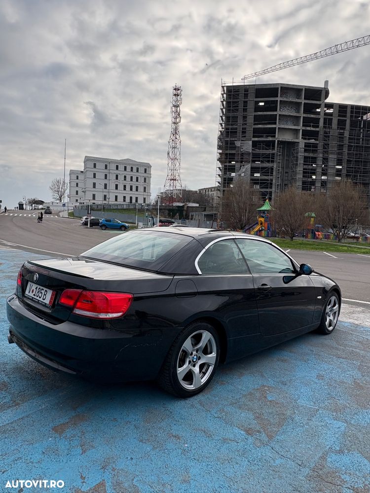 BMW Seria 3 320d DPF Cabrio Aut. - 3