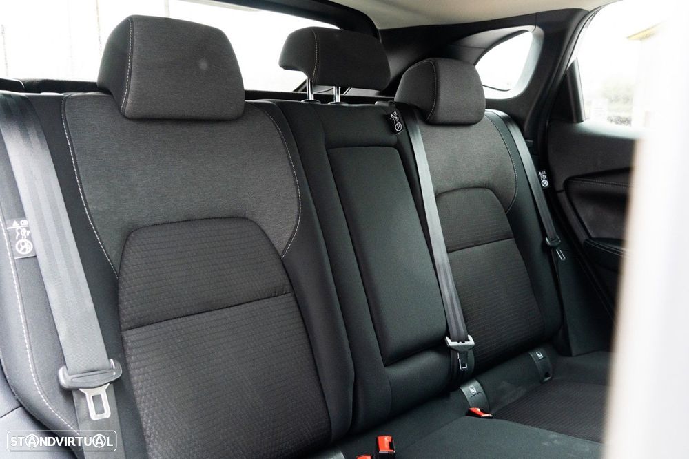 Nissan Qashqai 1.3 DIG-T N-Connecta LED - 29