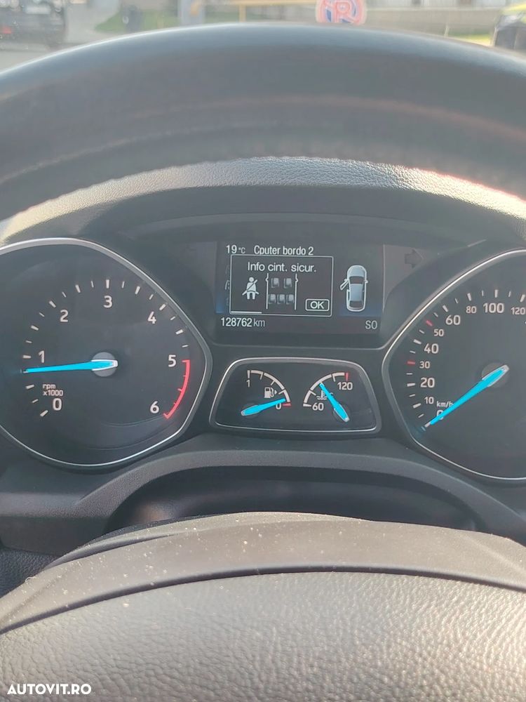 Ford Kuga 2.0 TDCi 2WD Vignale - 6