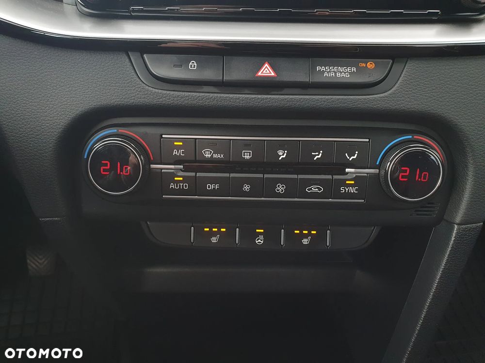 Kia Ceed 1.5 T-GDI Tribute - 38