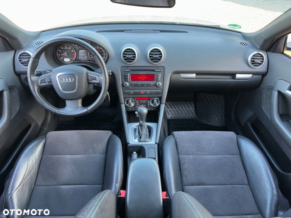 Audi A3 Sportback 1.8 TFSI S tronic S line Sportpaket - 19