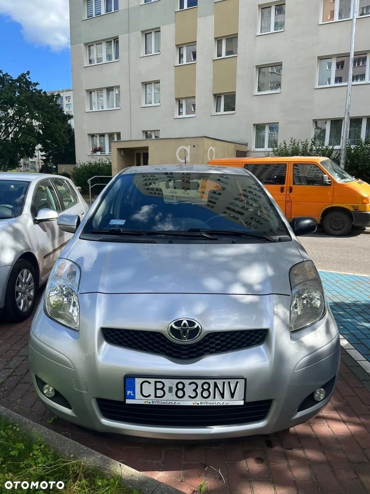 Toyota Yaris - 1