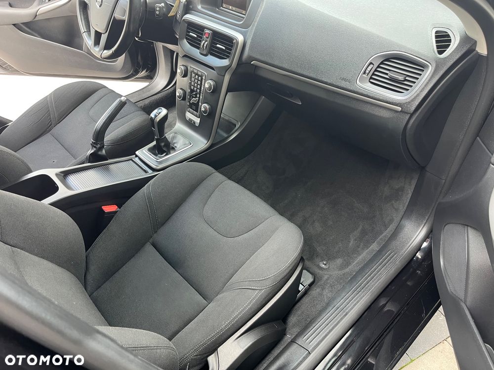 Volvo V40 T2 Drive-E Base - 35