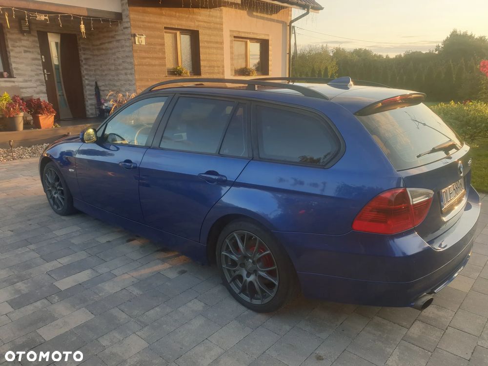 BMW Seria 3 318d - 25