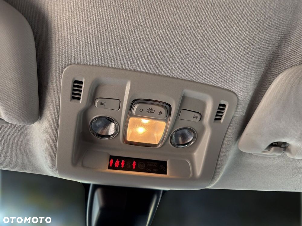 Citroën C3 1.2 PureTech Max EAT6 - 25