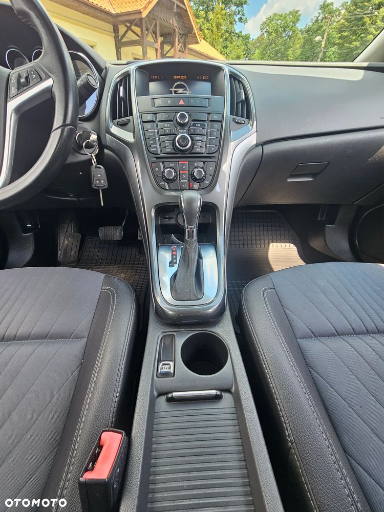 Opel Astra 1.4 T Cosmo - 13