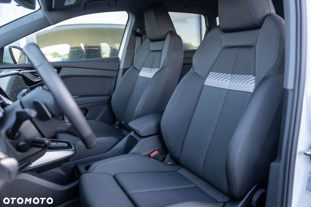 Audi Q4 e-tron - 10
