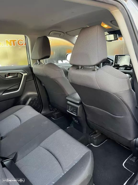 Toyota RAV4 2.5 HDF Comfort - 12