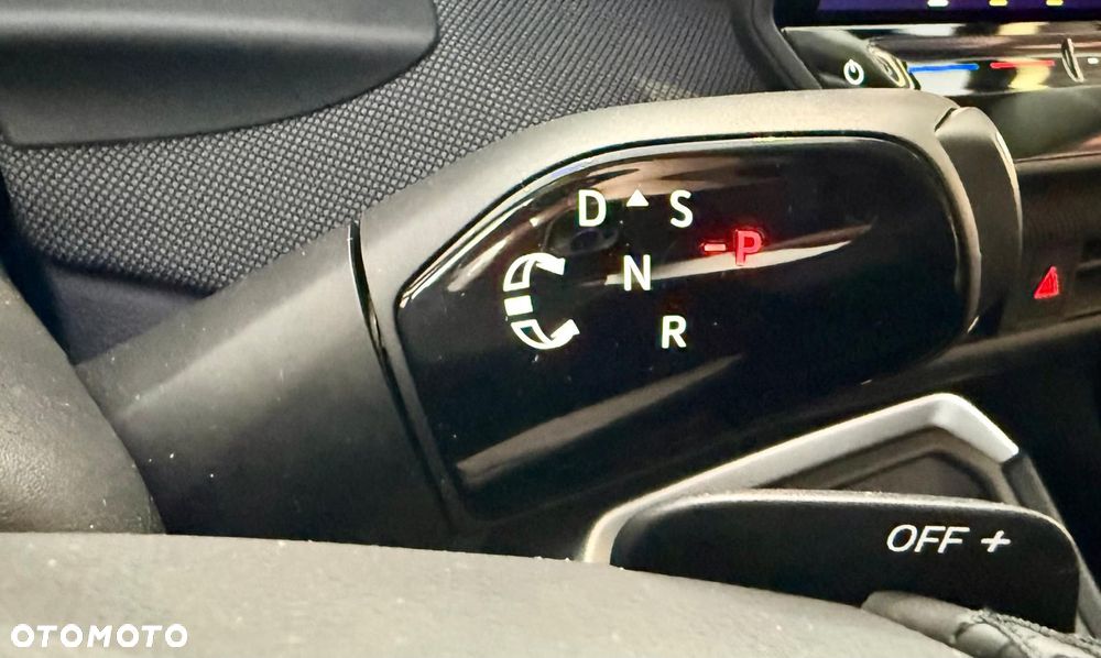 Volkswagen T-Roc - 16