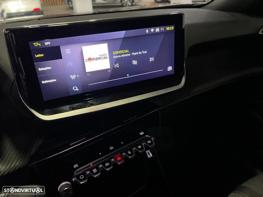 Peugeot e-2008 54 kWh Allure - 23