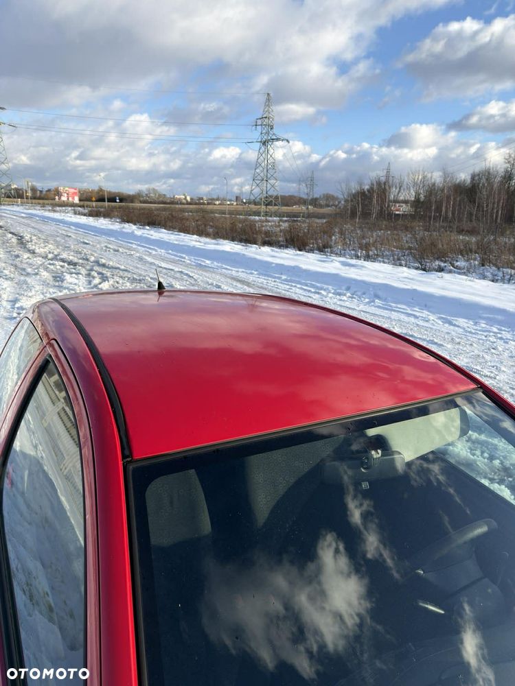 Toyota Yaris 1.0 Terra - 13