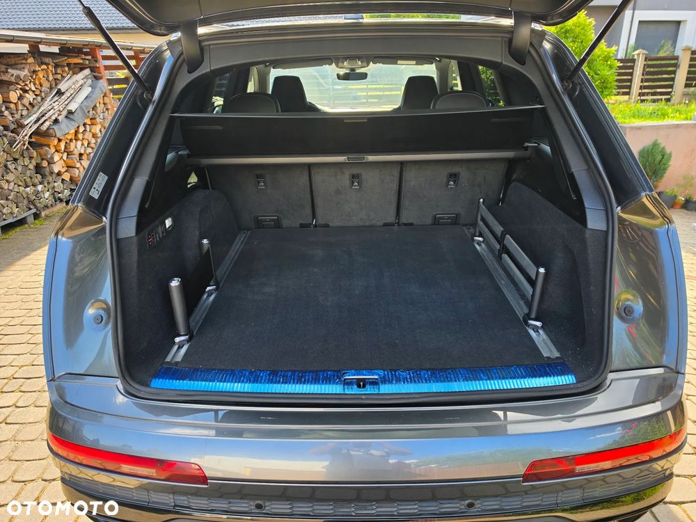 Audi Q7 - 11