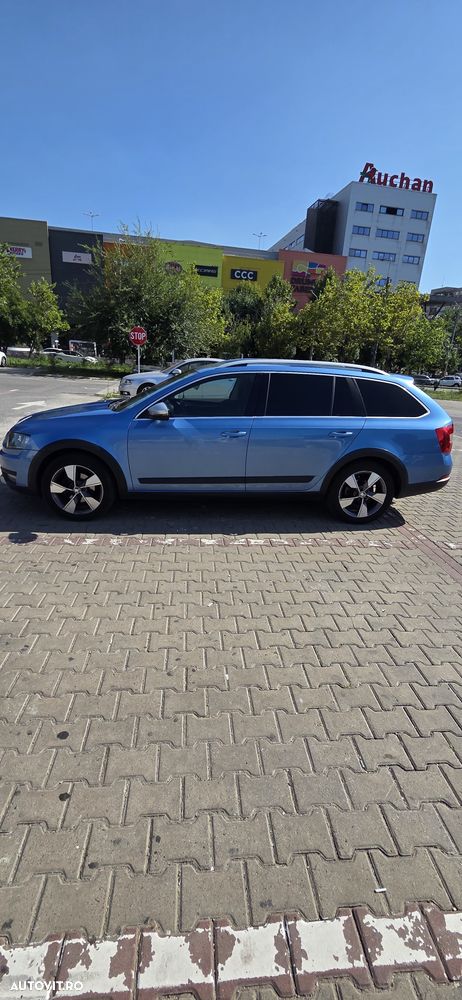 Skoda Octavia 2.0 TDI 4x4 Scout - 4