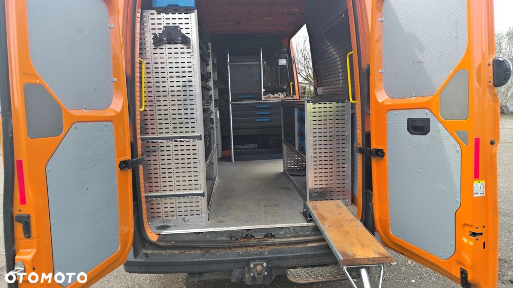 Volkswagen Crafter RWD - 6