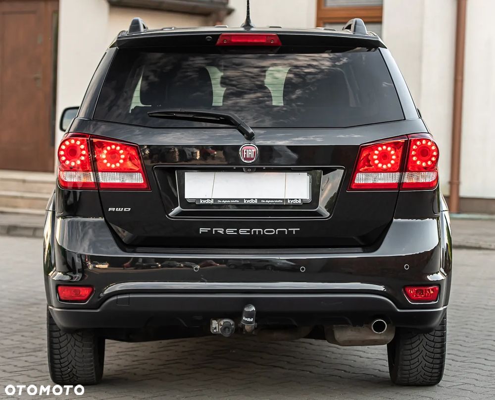 Fiat Freemont 2.0 Multijet 16V DPF Automatik Allrad Black Code - 11