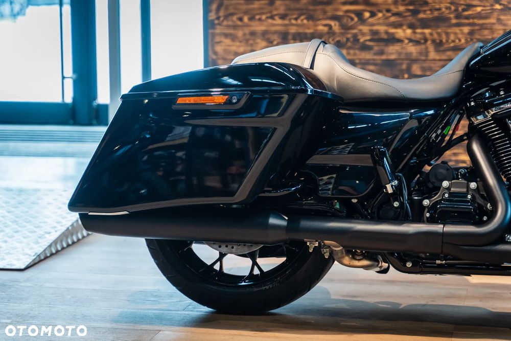 Harley-Davidson Touring Road King - 11