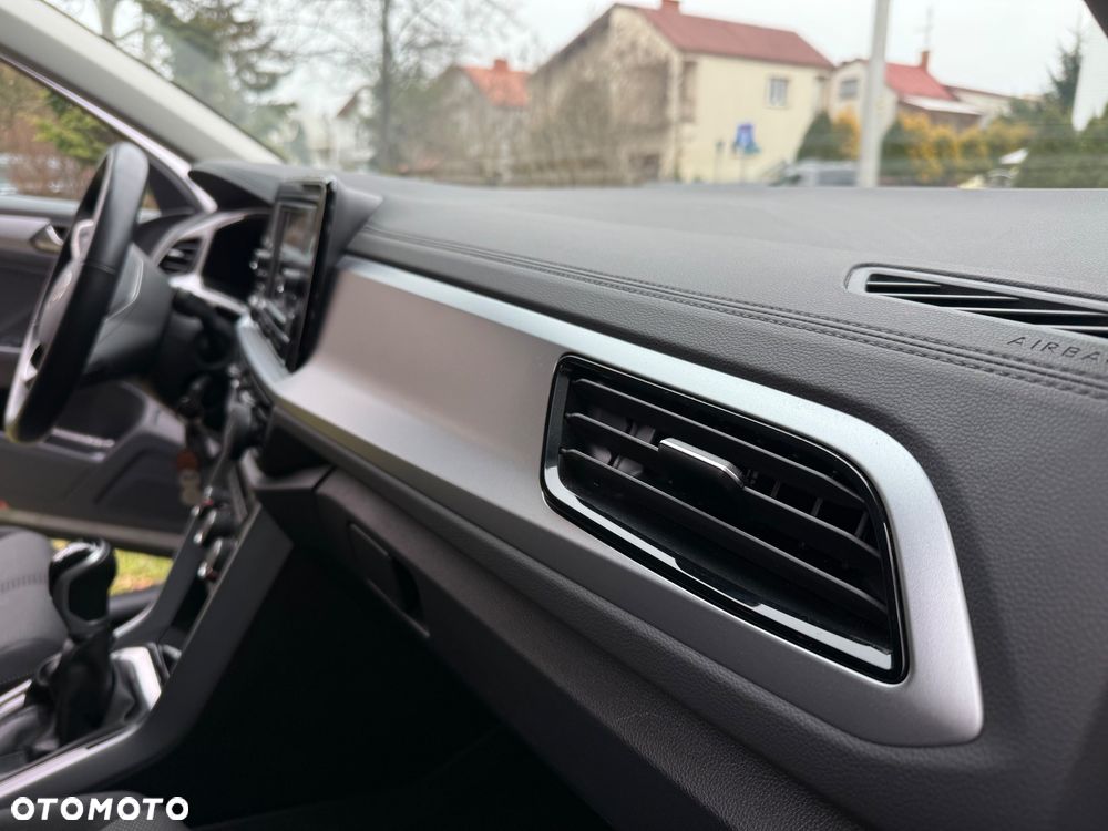 Volkswagen T-Roc ver-1-5-tsi-life - 7