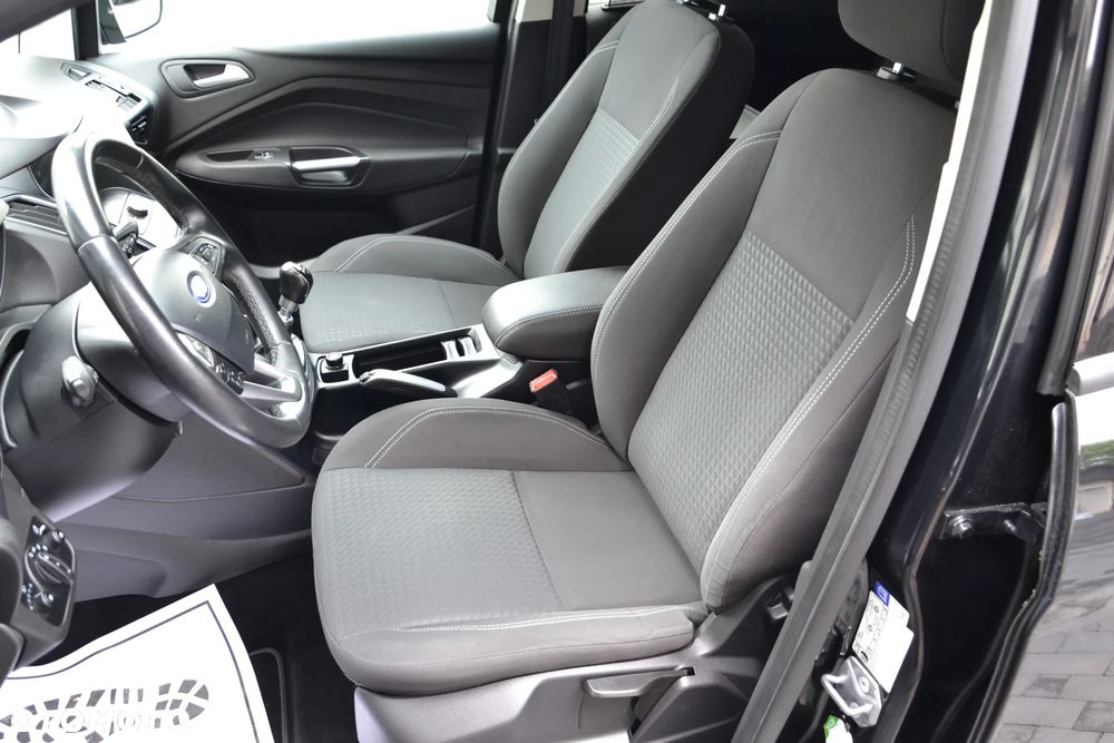 Ford C-MAX 2.0 TDCi Start-Stop-System Titanium - 33