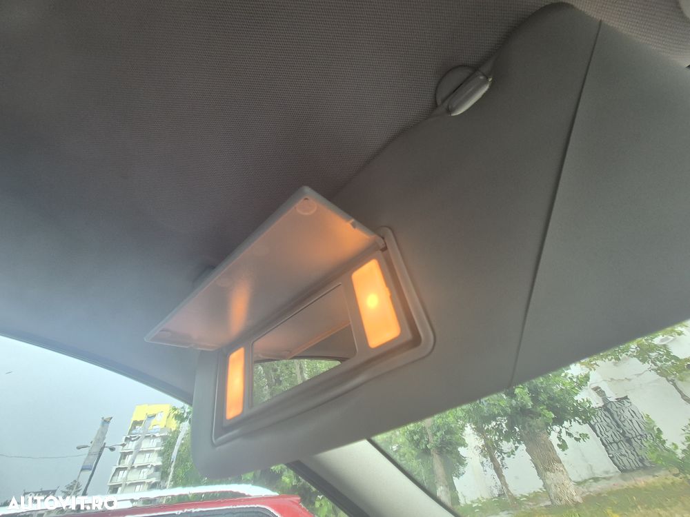 Nissan Qashqai 1.6L dCi Start/Stop 4X4-i N-Connecta - 14