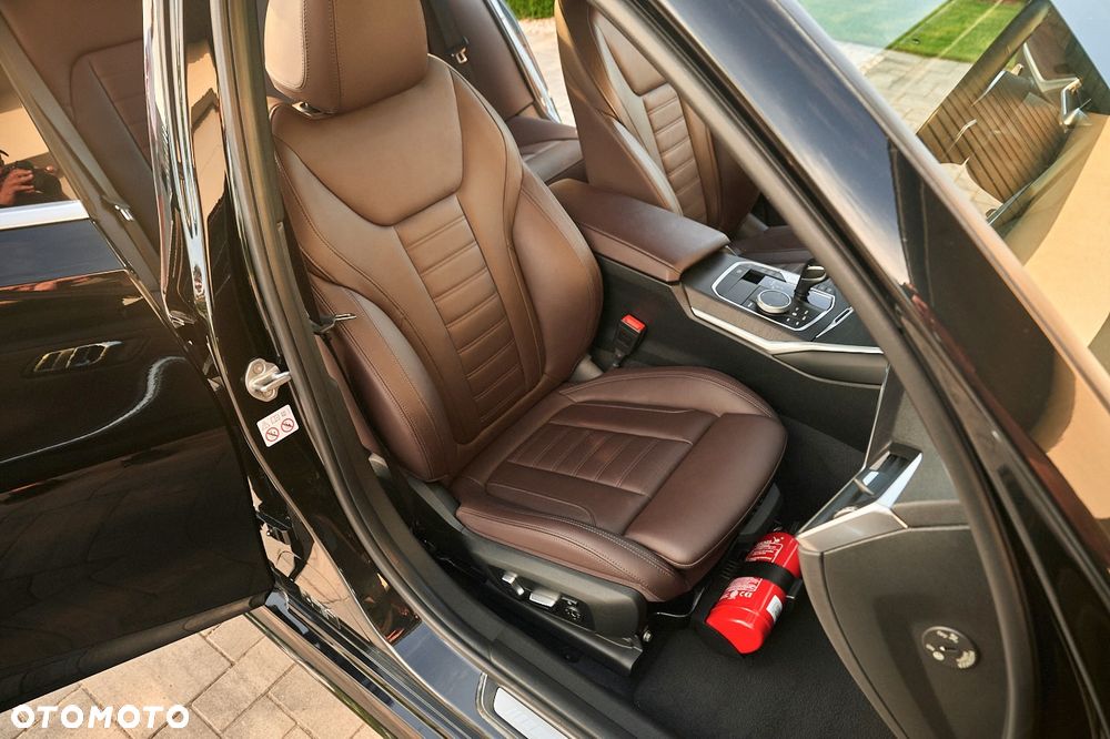 BMW Seria 3 320d xDrive mHEV M Sport sport - 22