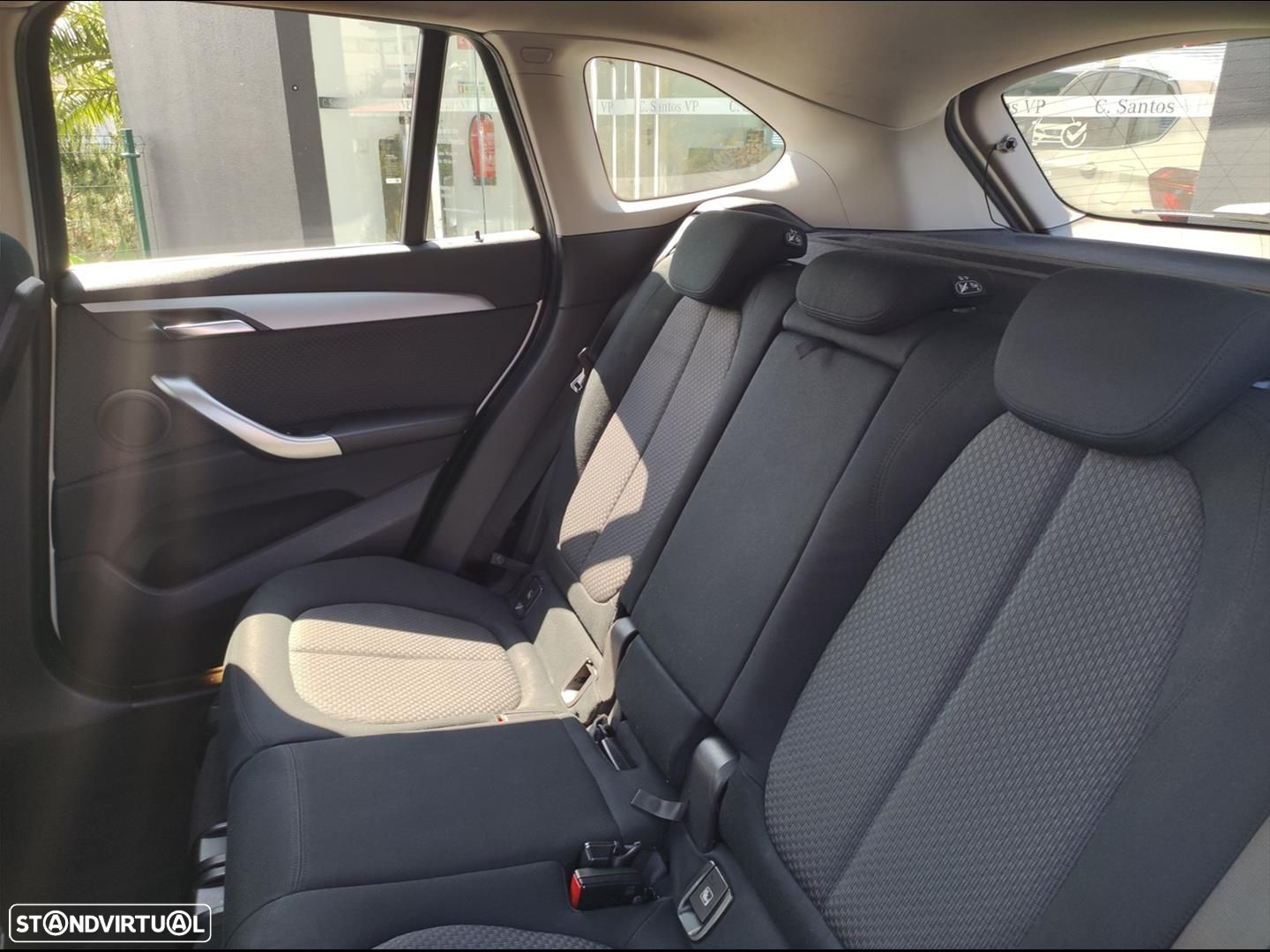BMW X1 16 d sDrive - 12