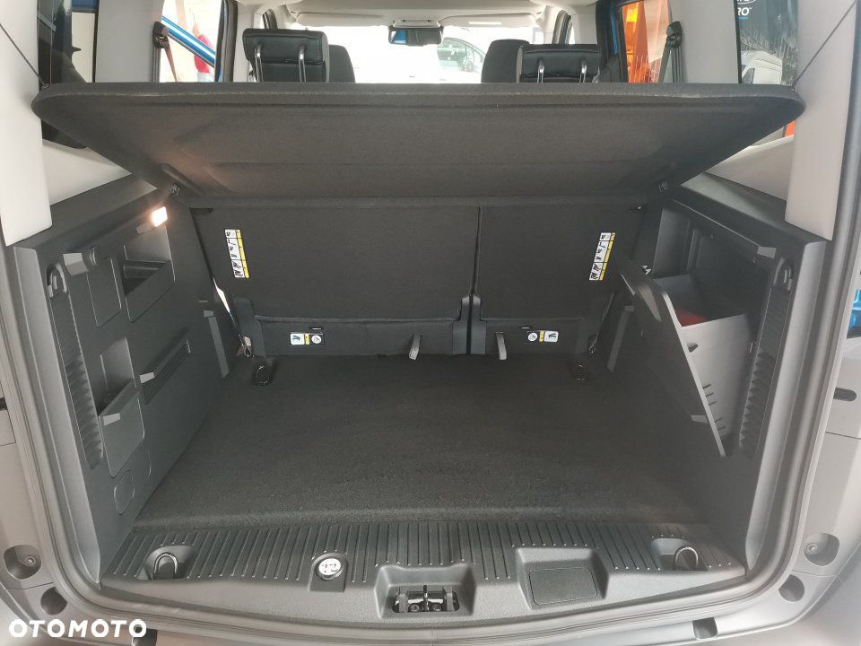 Ford Tourneo Courier - 10