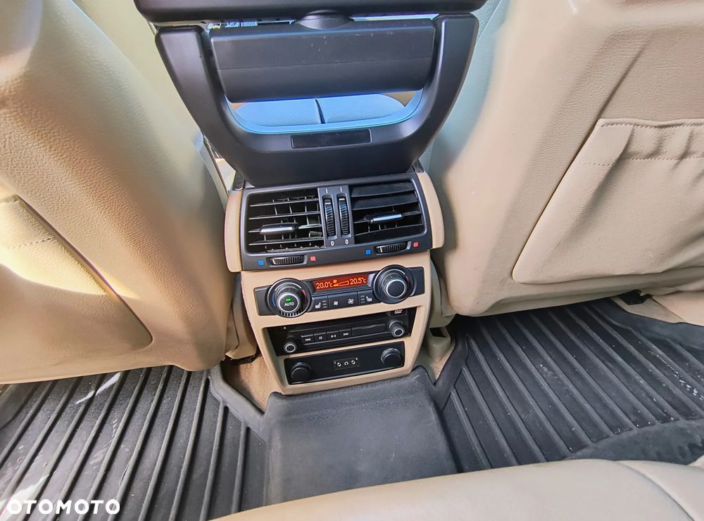 BMW X5 3.0sd xDrive - 16
