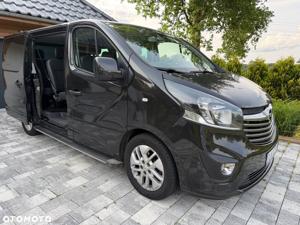 Opel Vivaro - 1