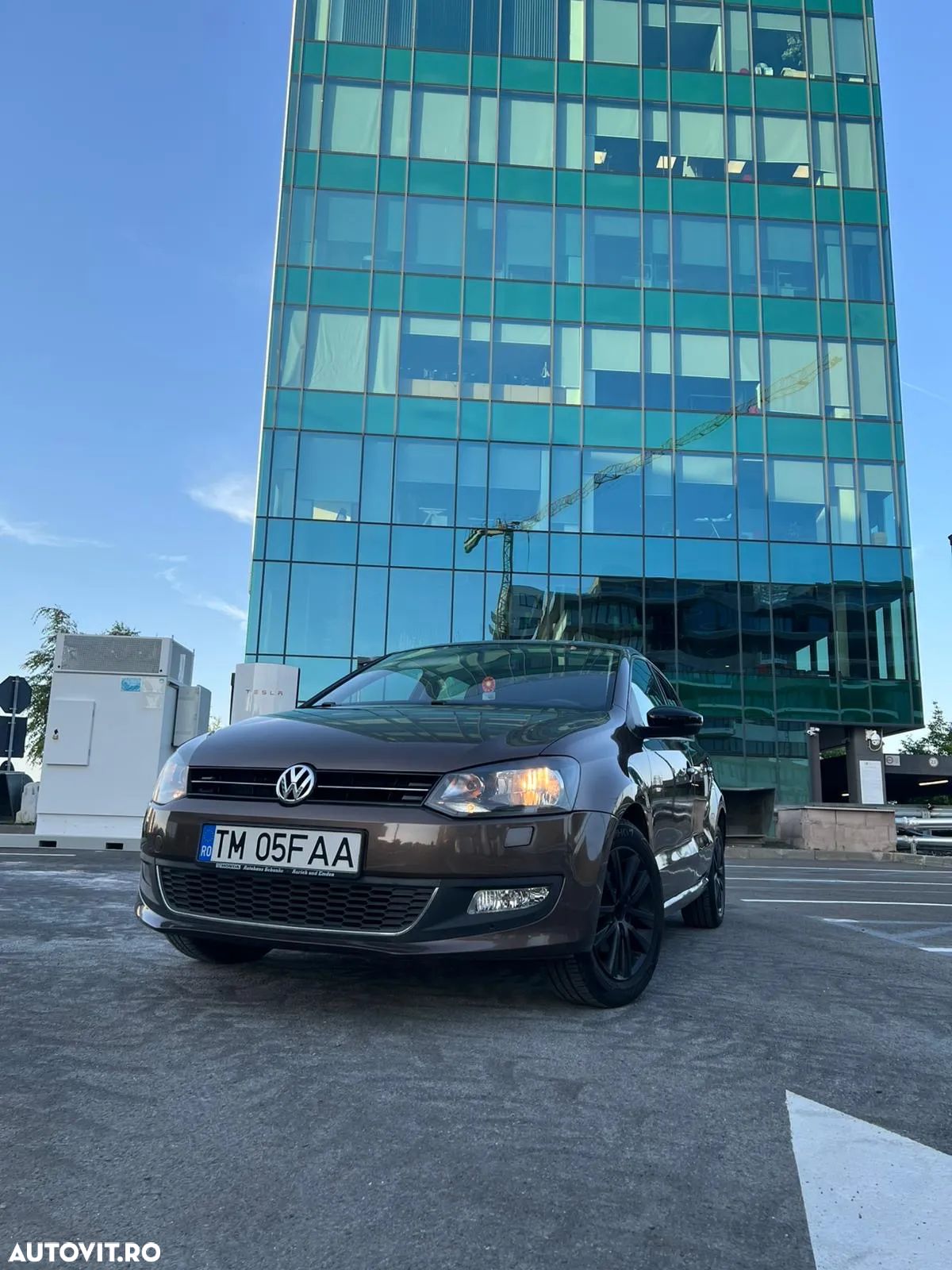 Volkswagen Polo - 1